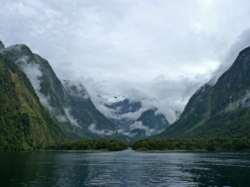 Einzigartige Natur - Gletscher, Regenwald und Fjord
